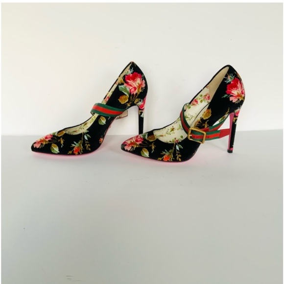 Gucci Black Velvet Floral Heels - Picture 4 of 12